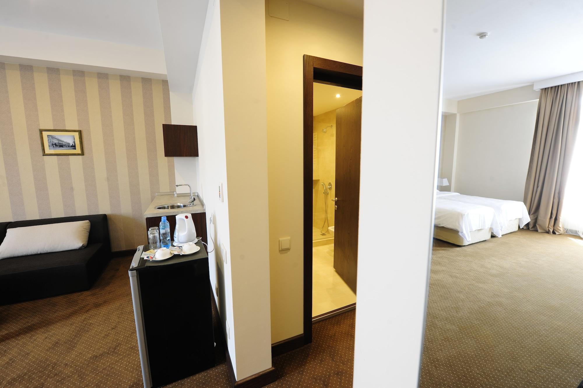 Citrus Hotel Tbilisi Esterno foto