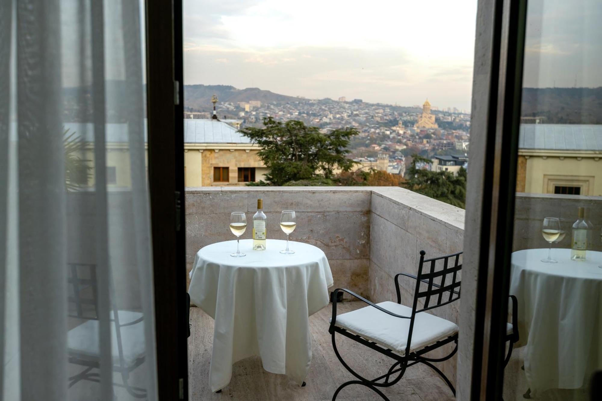 Citrus Hotel Tbilisi Esterno foto