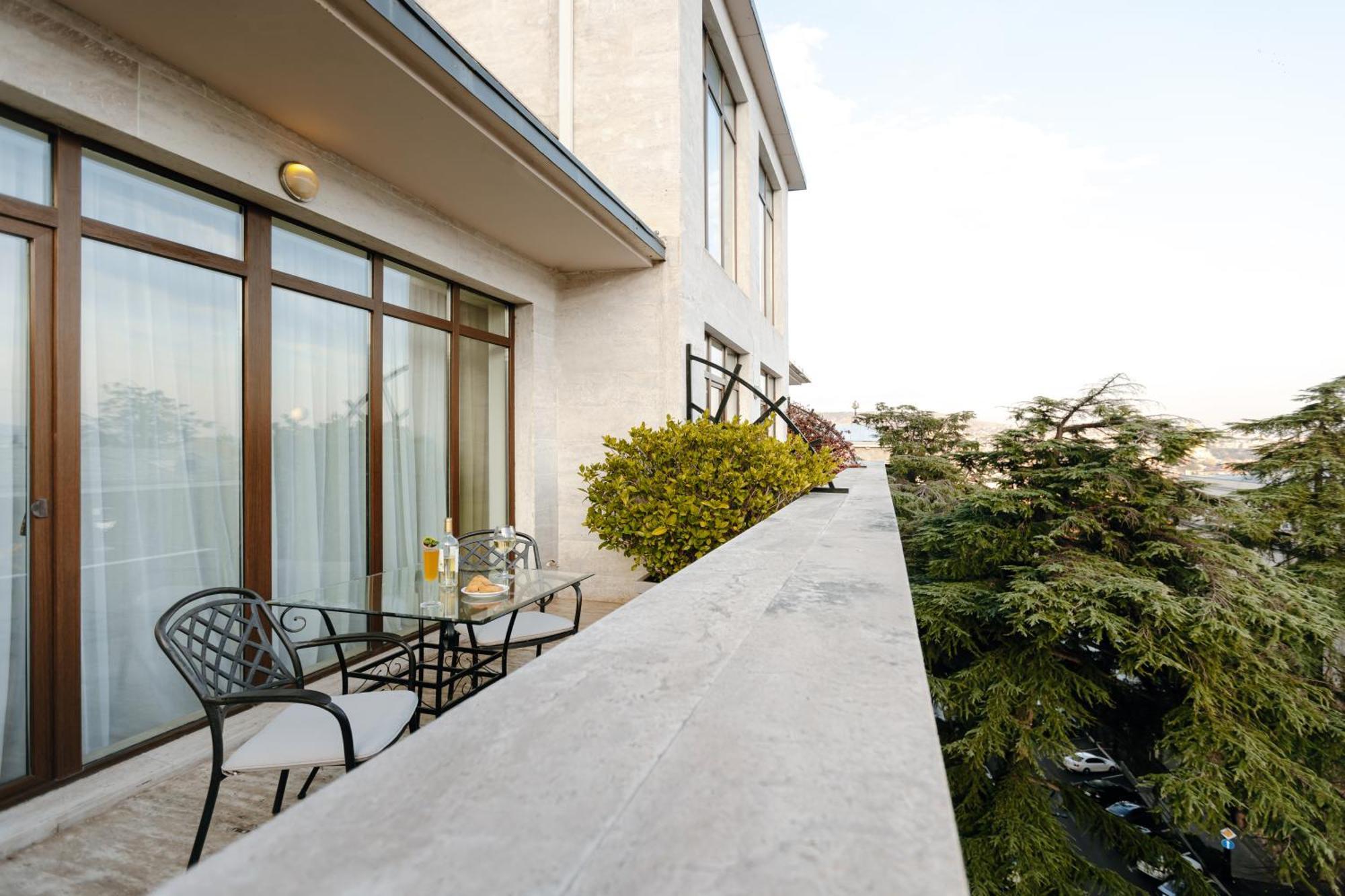 Citrus Hotel Tbilisi Esterno foto