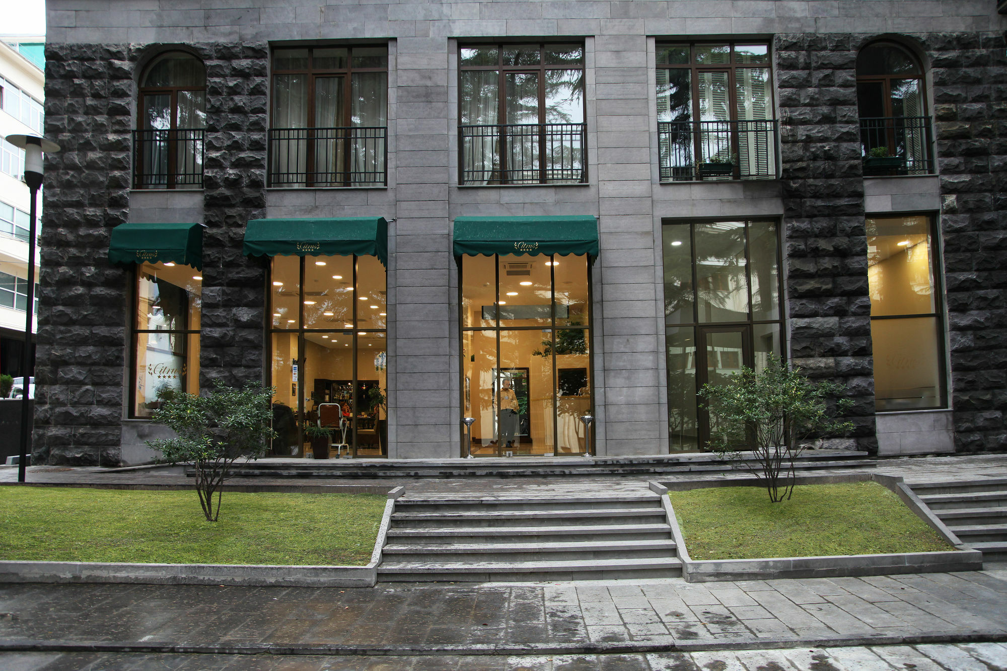 Citrus Hotel Tbilisi Esterno foto